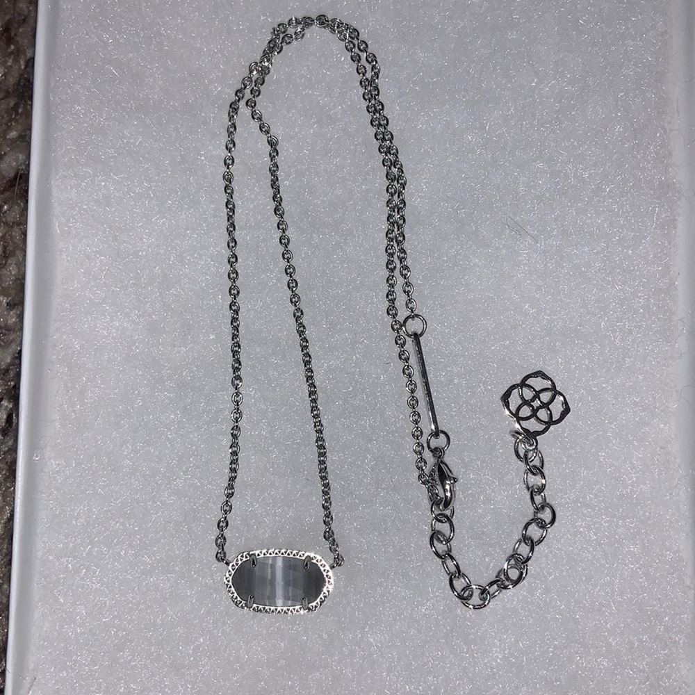 Kendra scott necklace